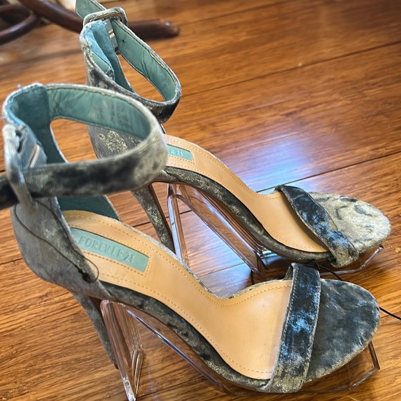 Forever 21 Light Blue Velvet heels - Picture 2 of 5